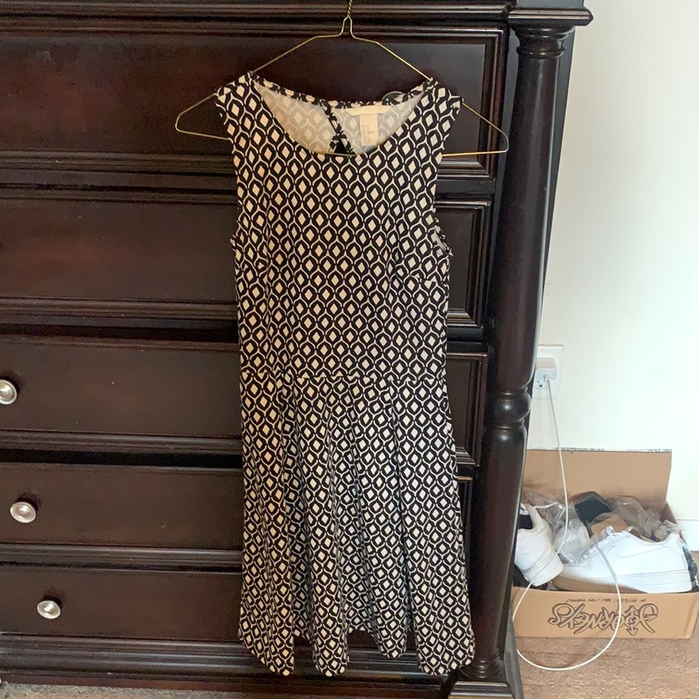 Black and white dress